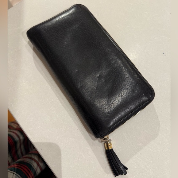 Gucci Soho Black Leather Zip Around Wallet Clutch Authentic GG Logo - Picture 4 of 8